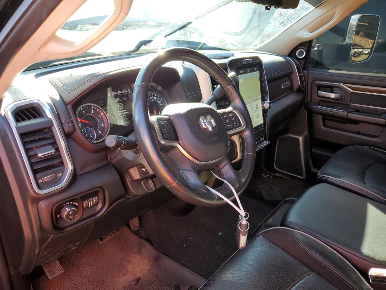 2022 RAM 3500 - Image 8