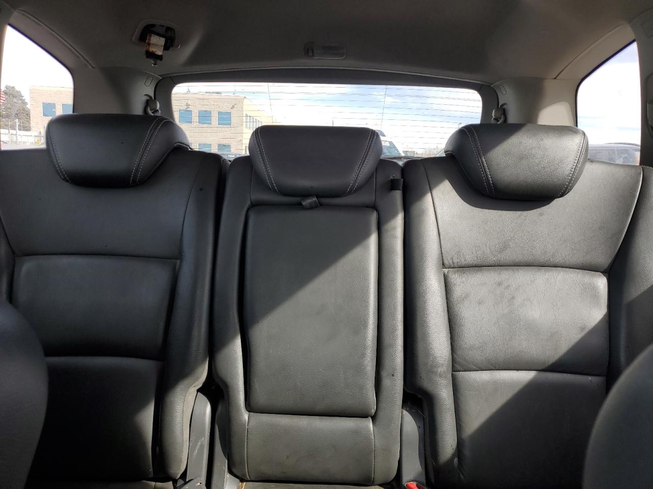2011 Subaru Tribeca - Image 10
