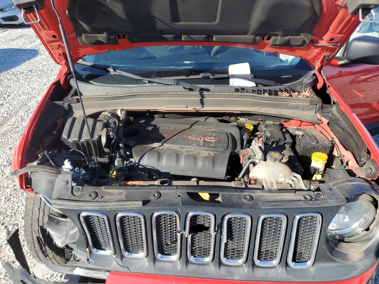 2016 Jeep Renegade - Image 12