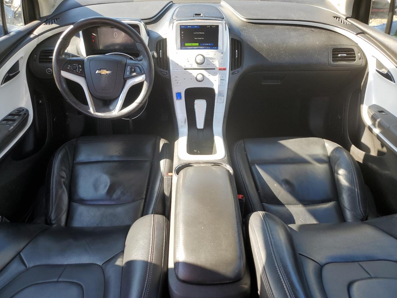 2015 Chevrolet Volt - Image 8