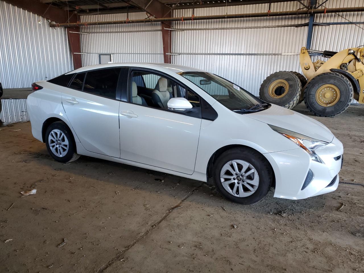 2016 Toyota Prius - Image 4