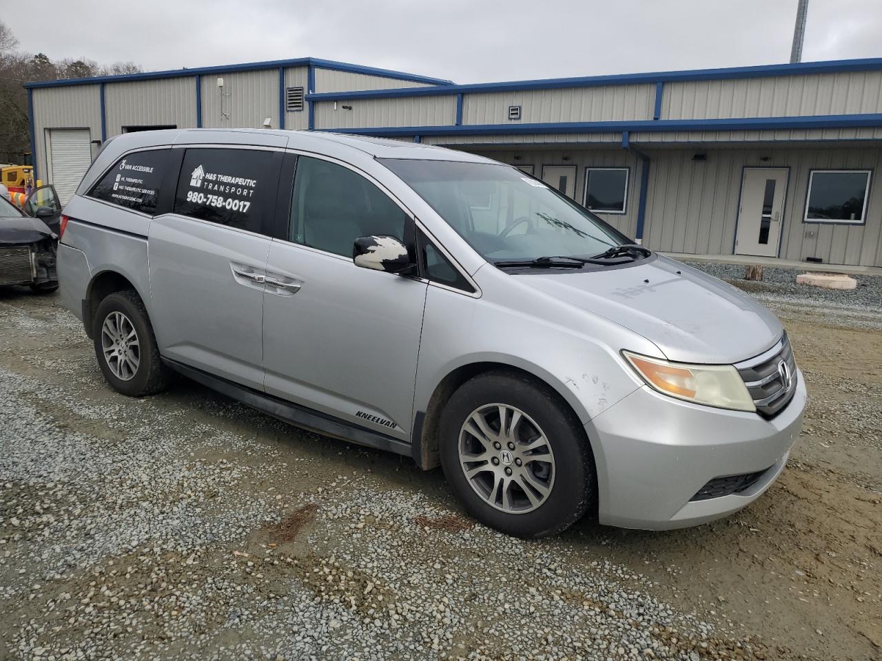 2011 Honda Odyssey - Image 4