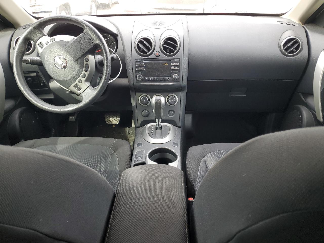 2015 Nissan Rogue - Image 8