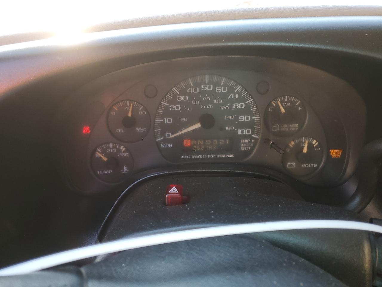2002 Chevrolet Express - Image 9