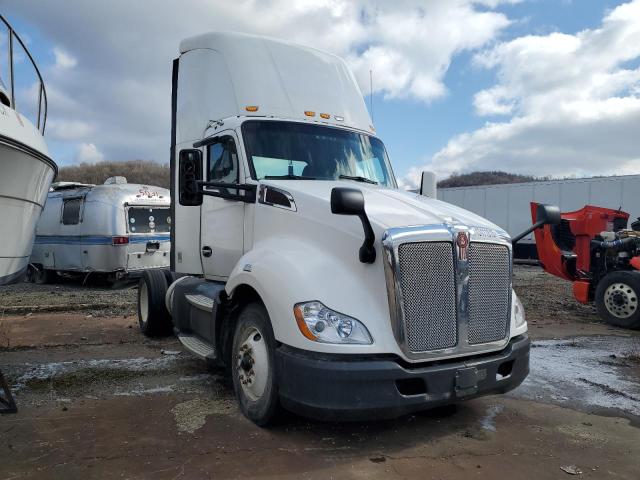 2016 Kenworth Construction T680