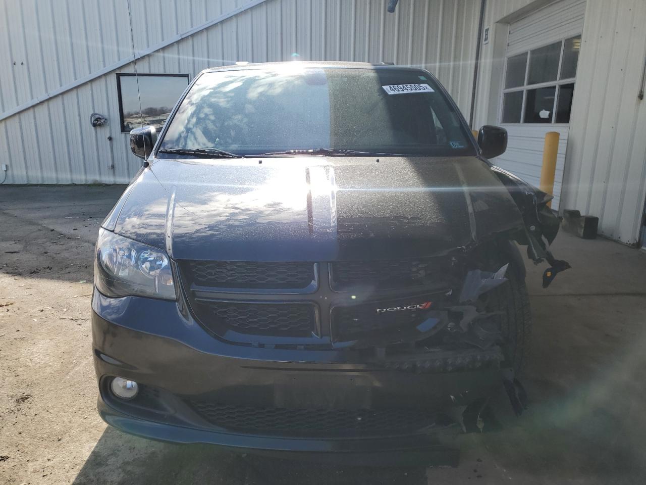 2019 Dodge Caravan - Image 5