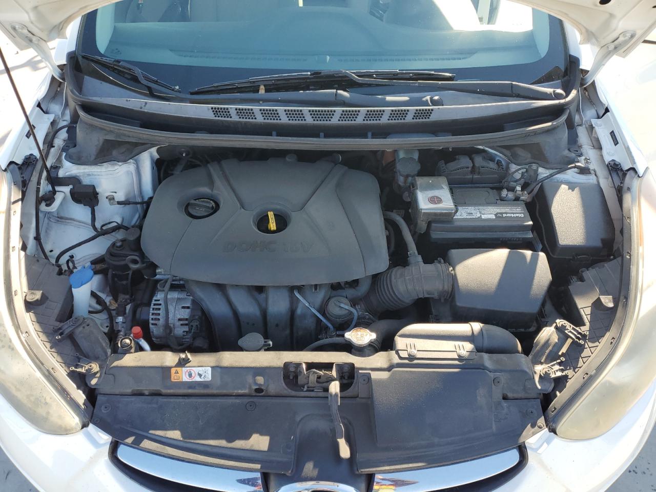 2013 Hyundai Elantra - Image 11