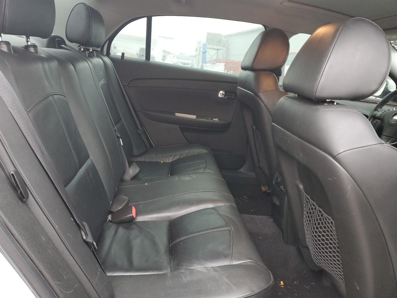 2011 Chevrolet Malibu - Image 10
