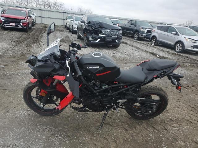 2025 KAWASAKI EX500 