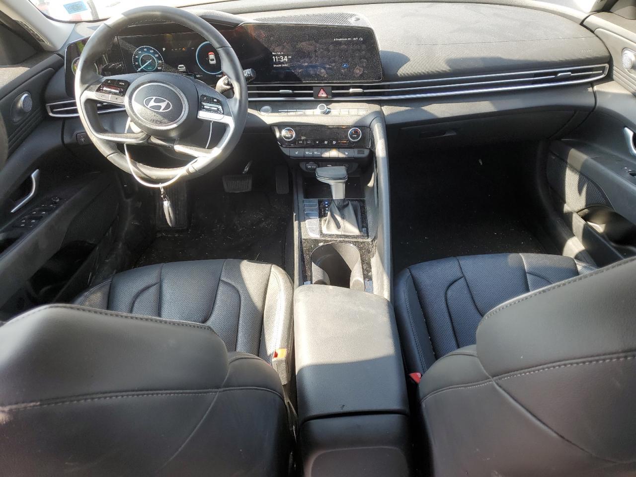 2024 Hyundai Elantra - Image 8