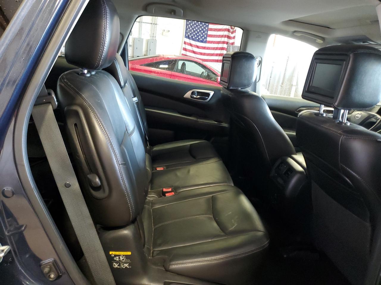 2013 Nissan Pathfinder - Image 11