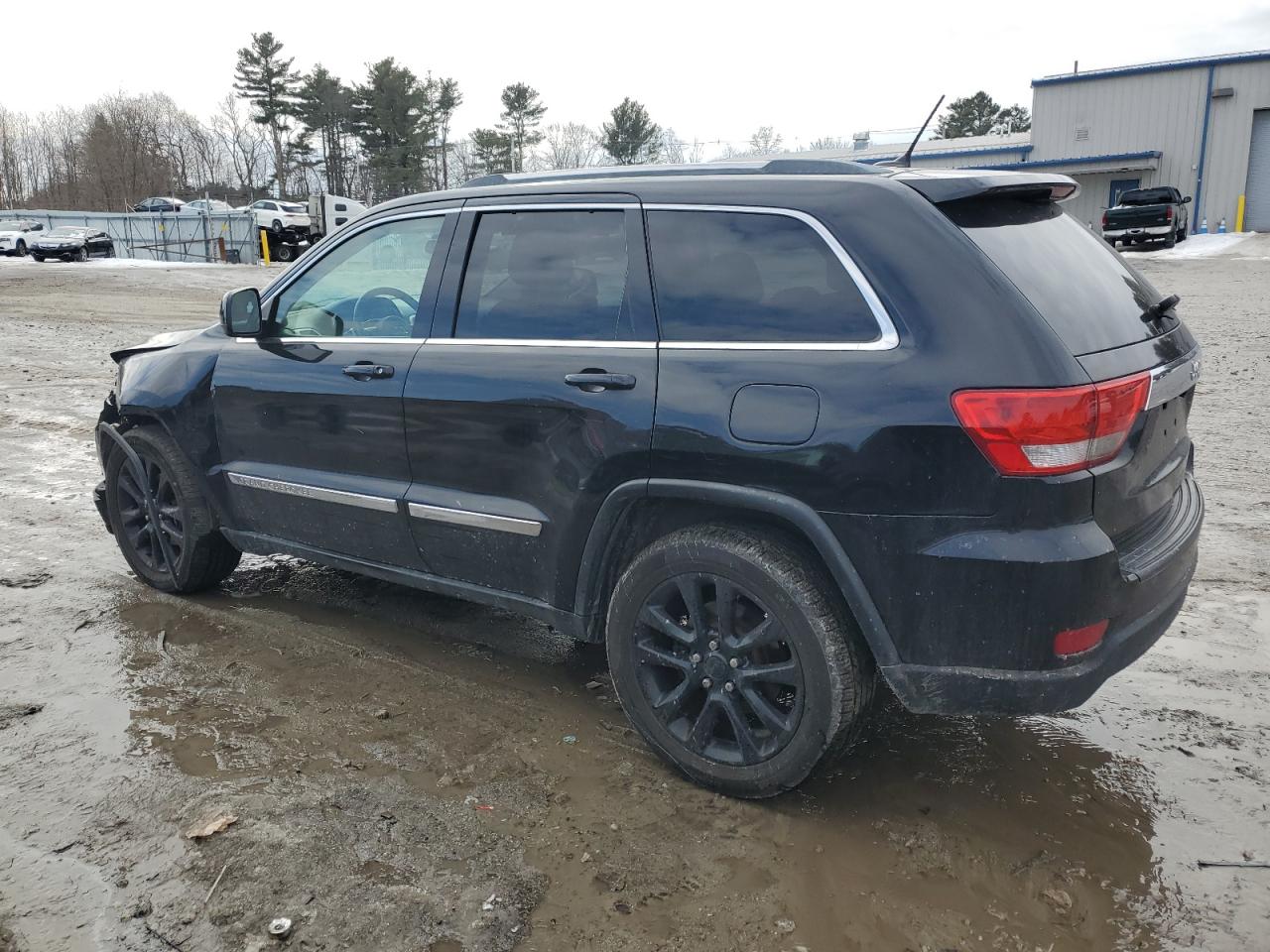 2012 Jeep Grand Cherokee - Image 2