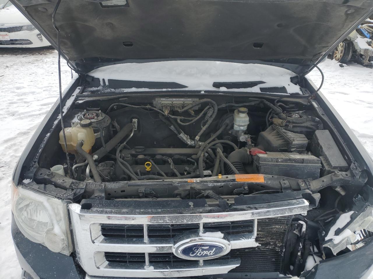 2009 Ford Escape - Image 12