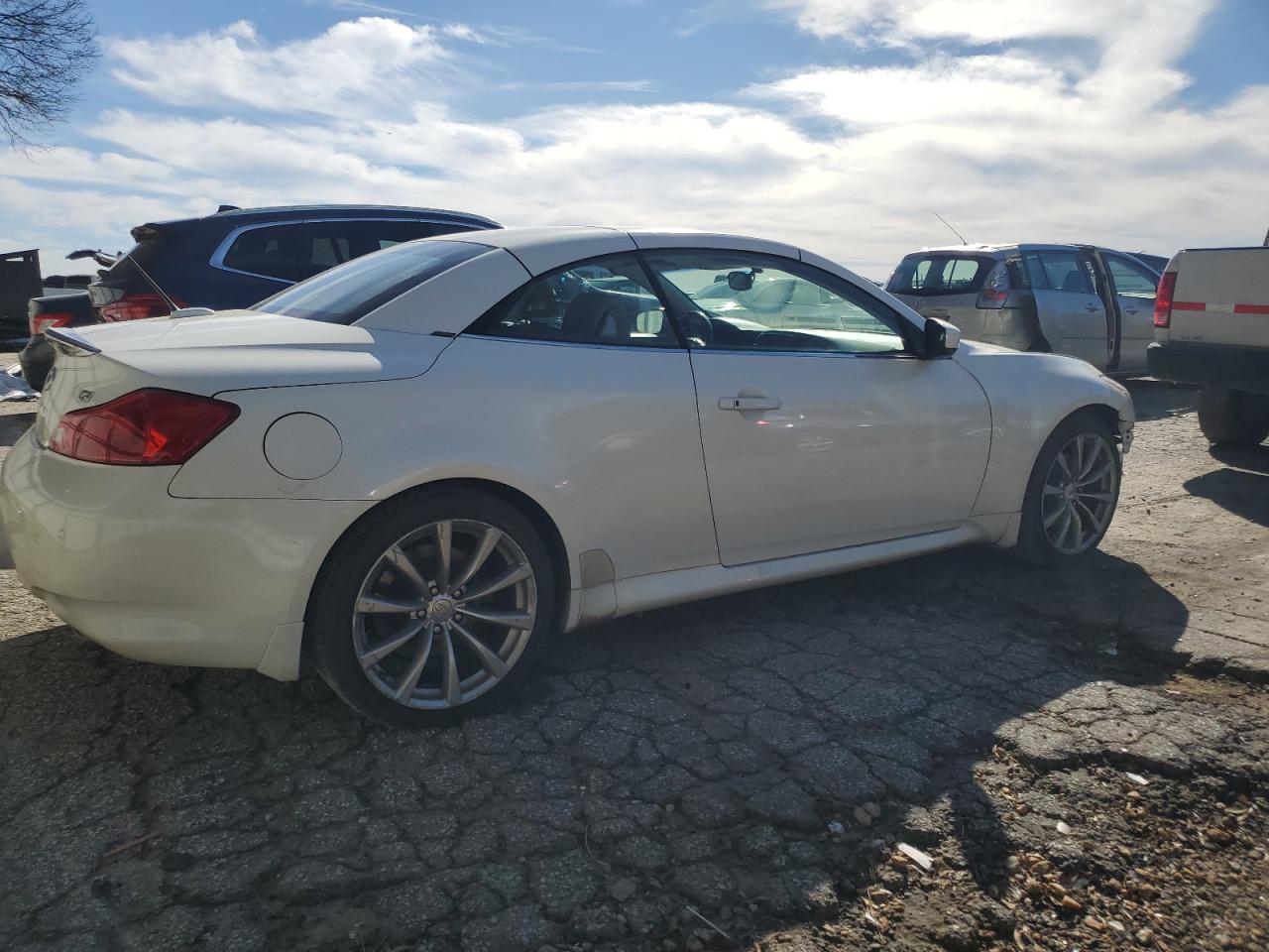 2010 Infiniti G - Image 3