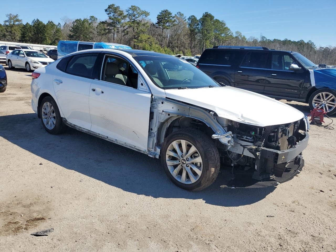 2017 Kia Optima - Image 4