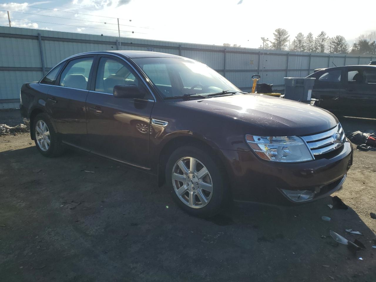 2009 Ford Taurus - Image 4