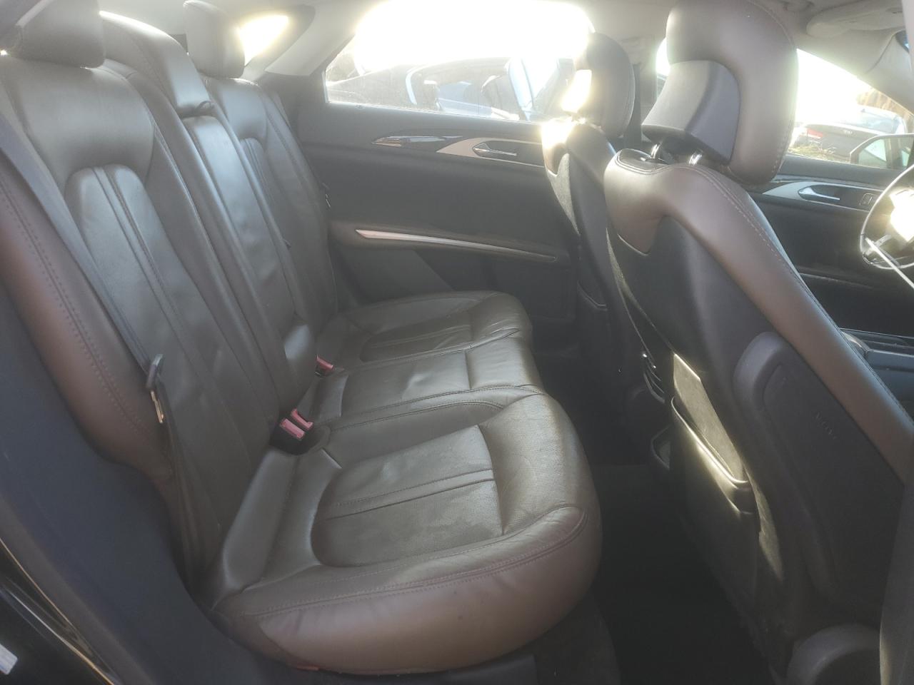 2013 Lincoln MKZ - Image 10