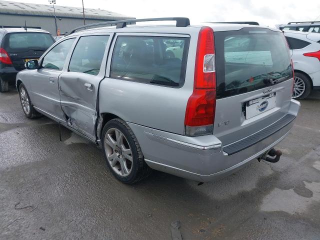 2006 VOLVO V70 SE (14