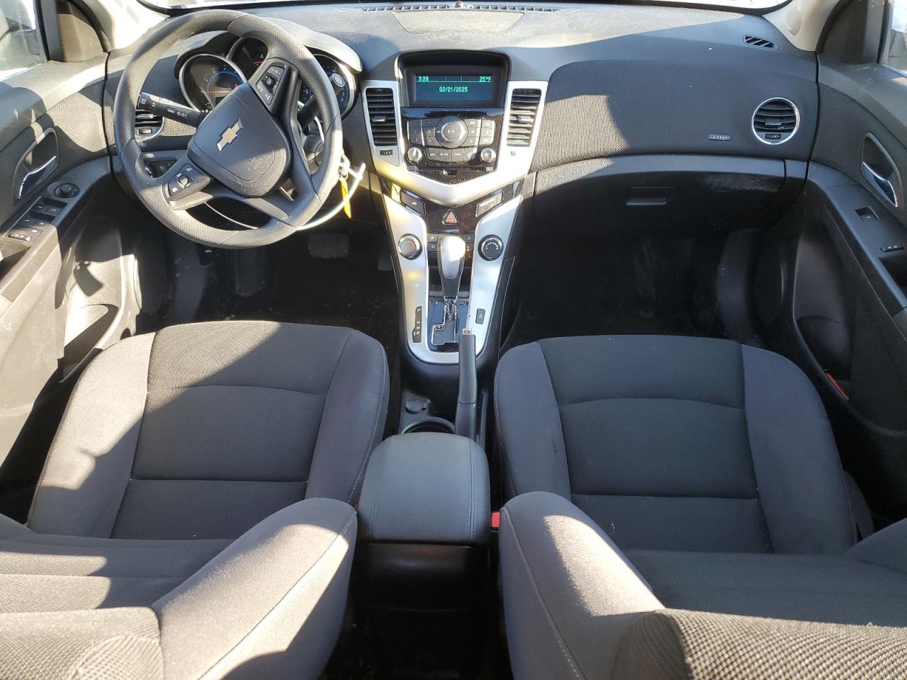 2015 Chevrolet Cruze - Image 8