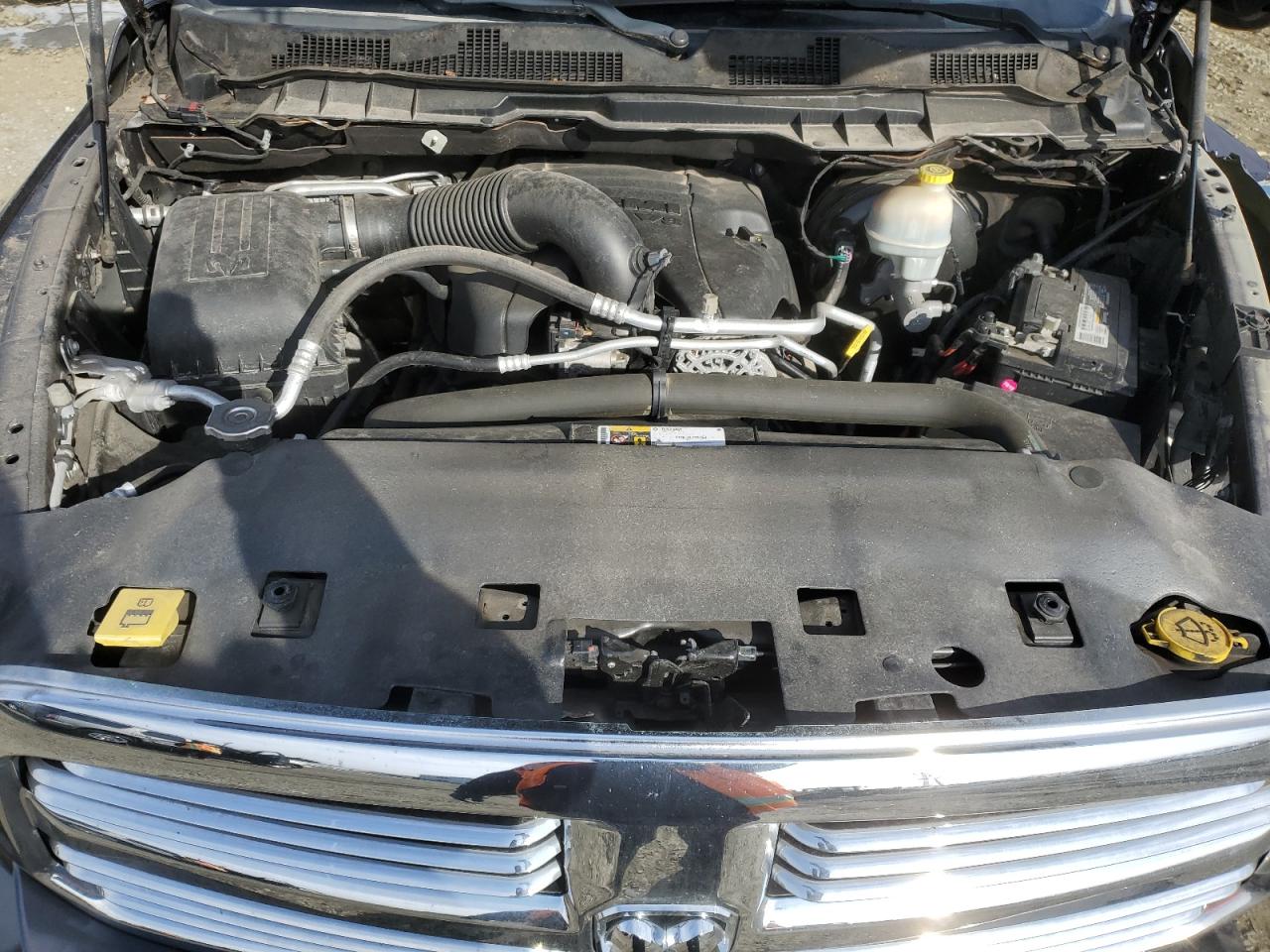 2016 RAM 1500 - Image 12