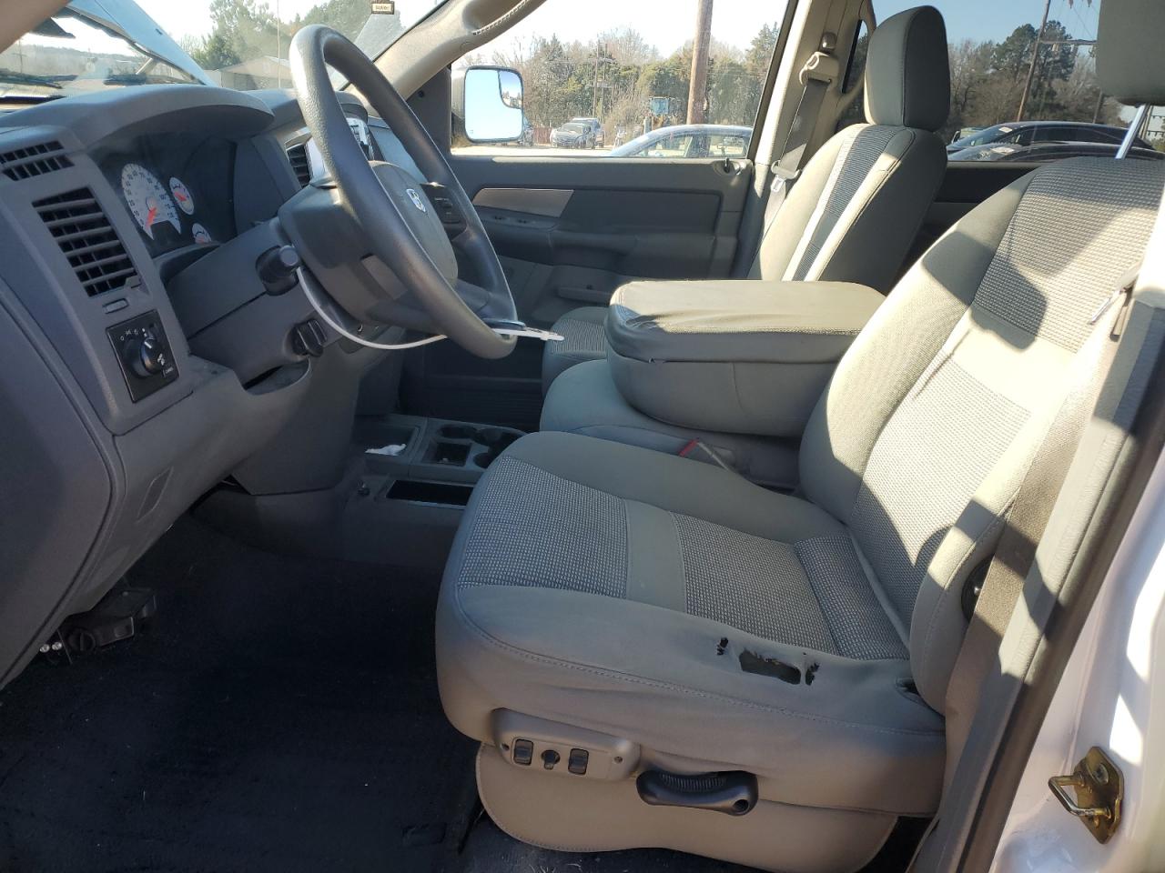 2007 Dodge RAM - Image 7