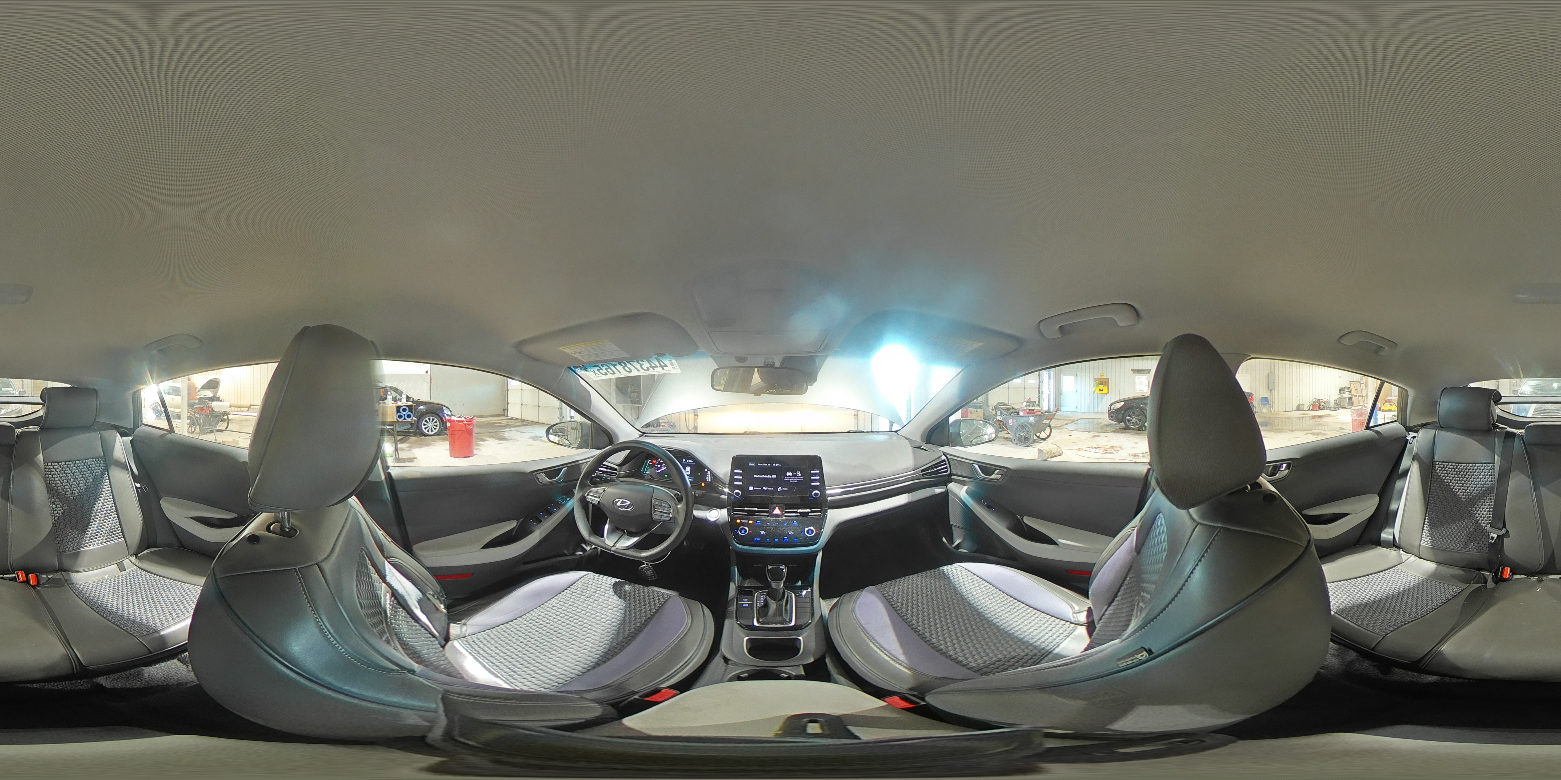 2022 Hyundai IONIQ - Image 14