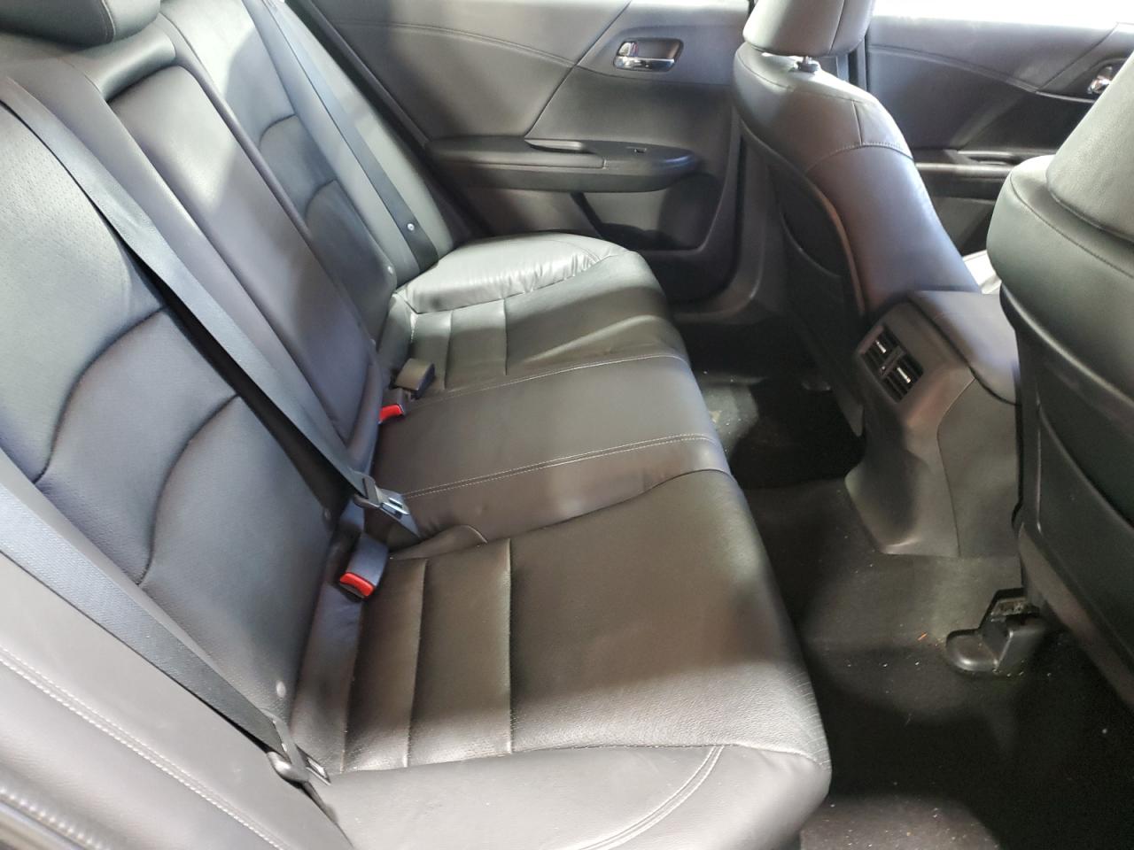 2013 Honda Accord - Image 10