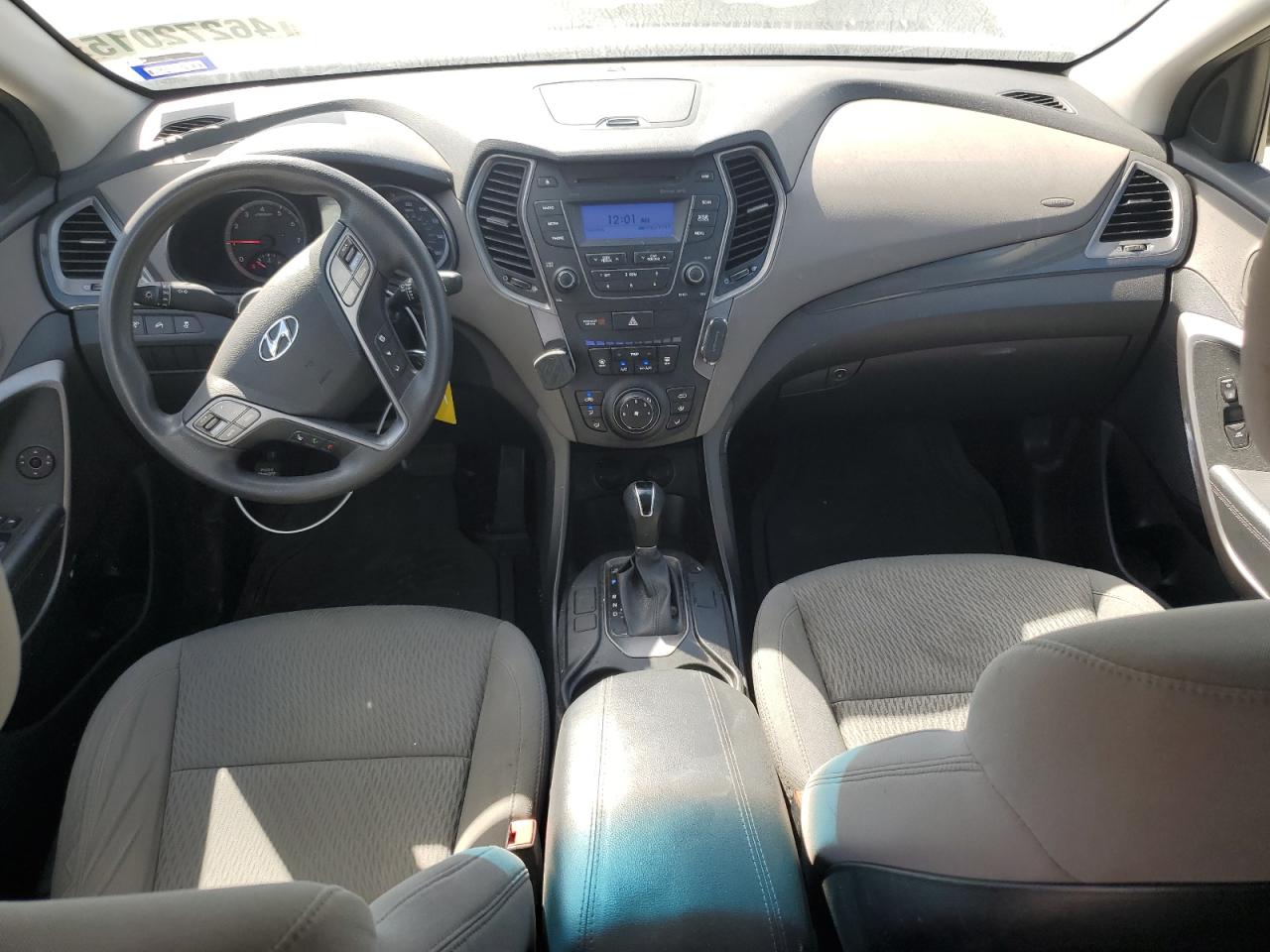 2016 Hyundai Santa Fe - Image 8
