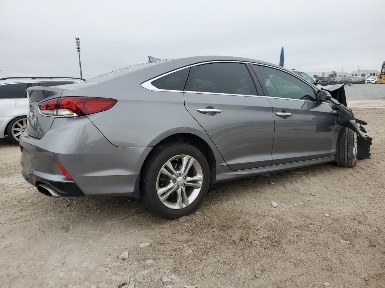 2019 Hyundai Sonata - Image 3