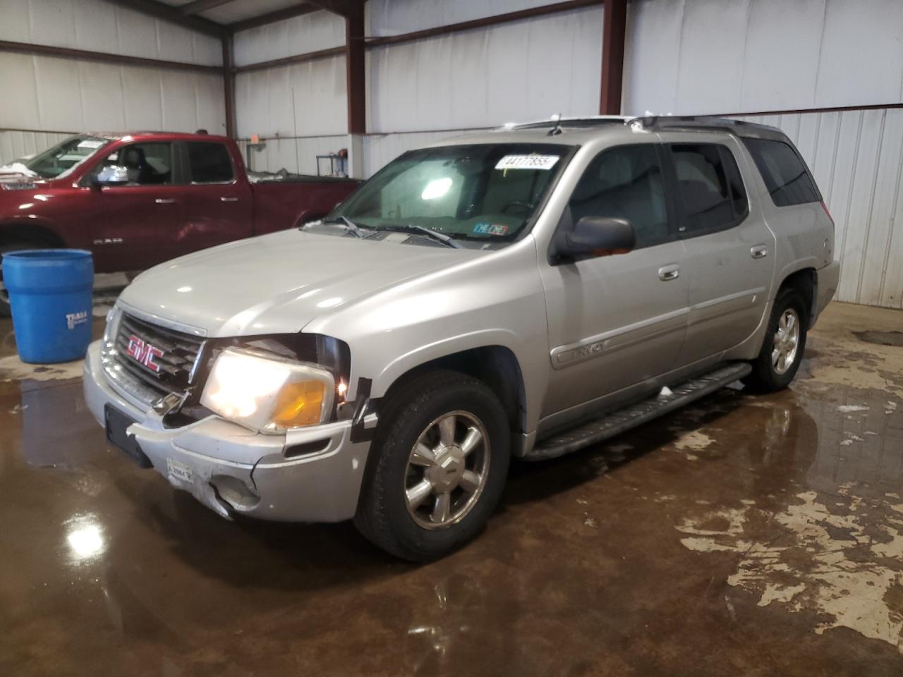 2004 GMC Envoy - Image 1