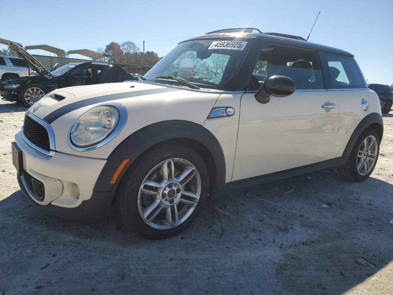 2011 MINI Cooper - Image 1