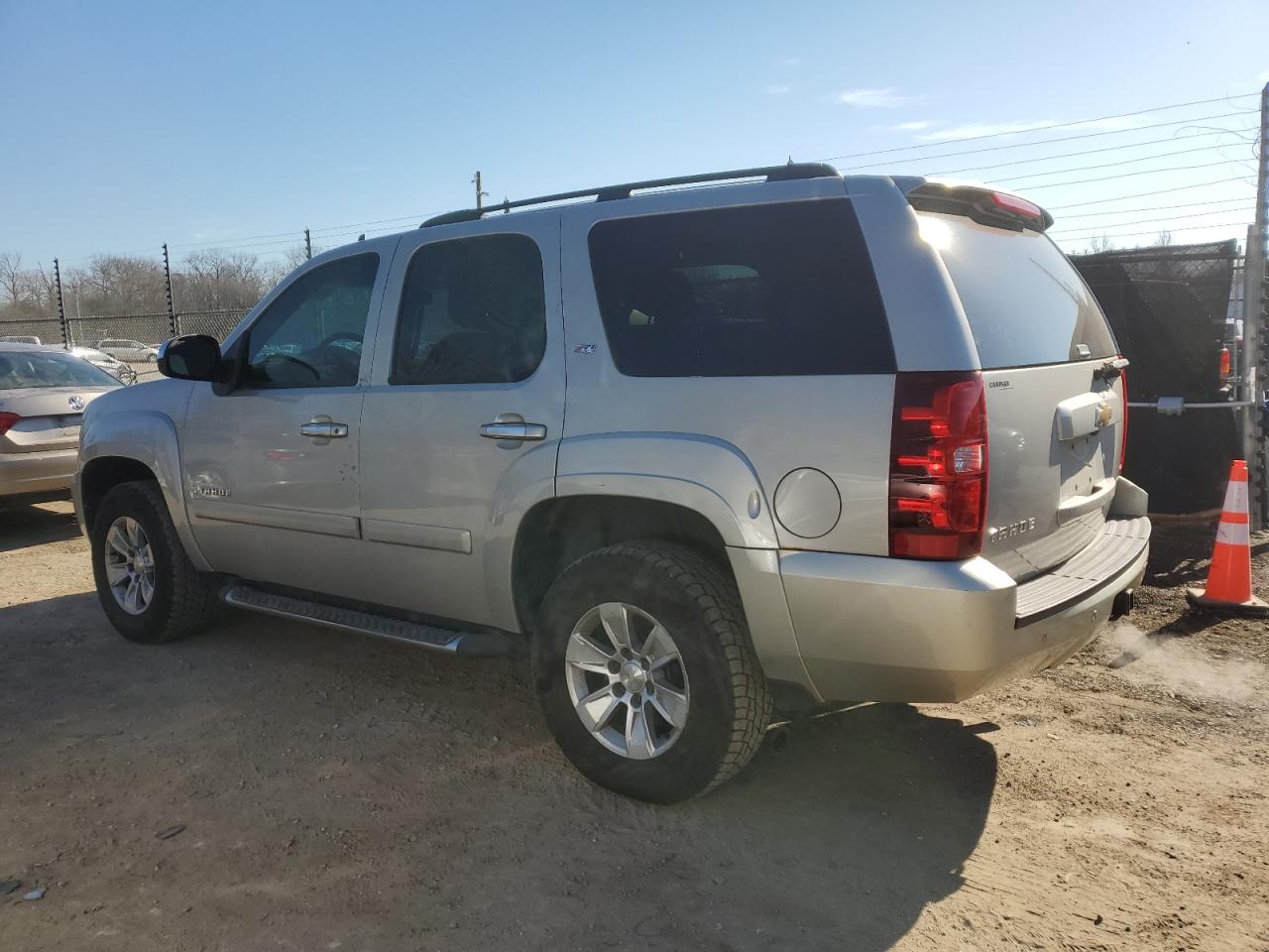 2007 Chevrolet Tahoe - Image 2