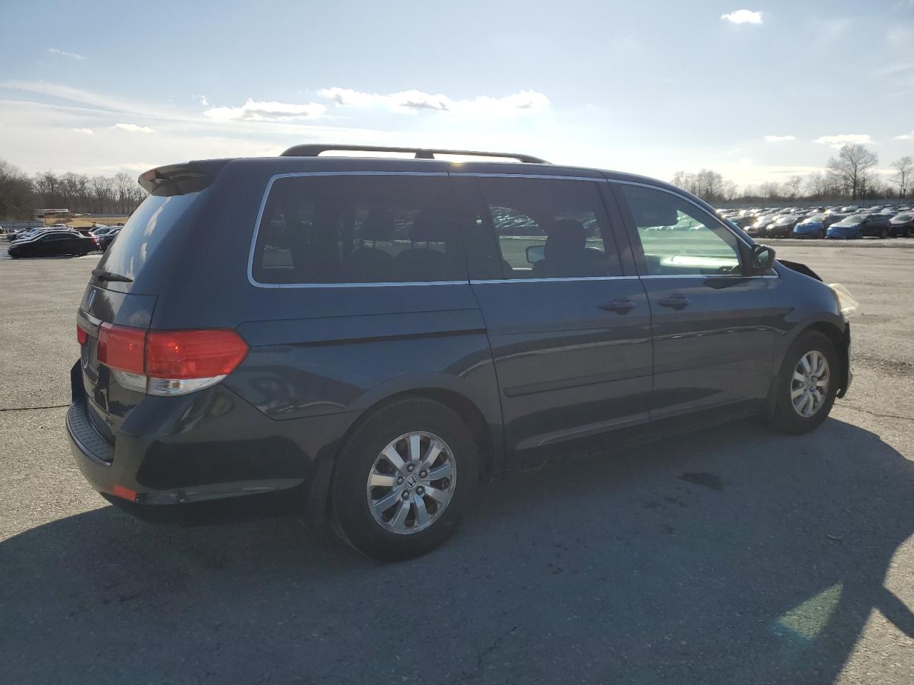 2009 Honda Odyssey - Image 3