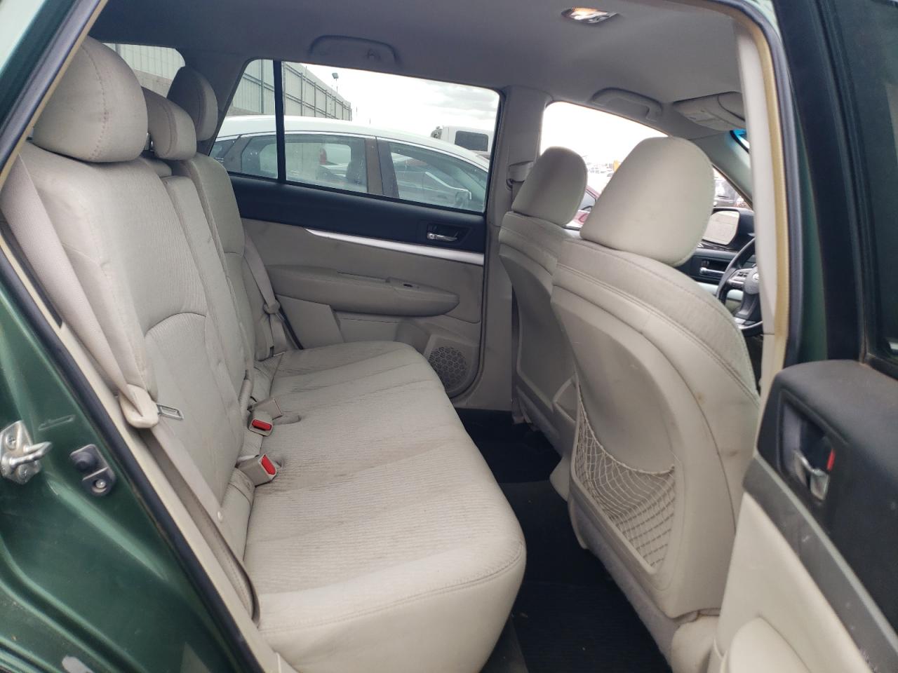 2012 Subaru Outback - Image 11