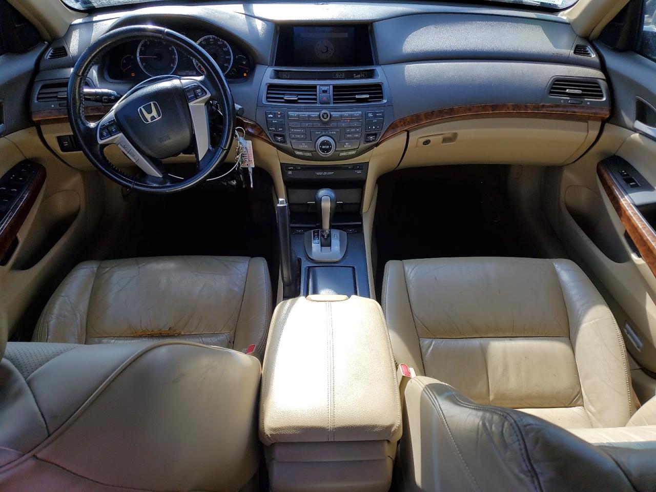 2009 Honda Accord - Image 8