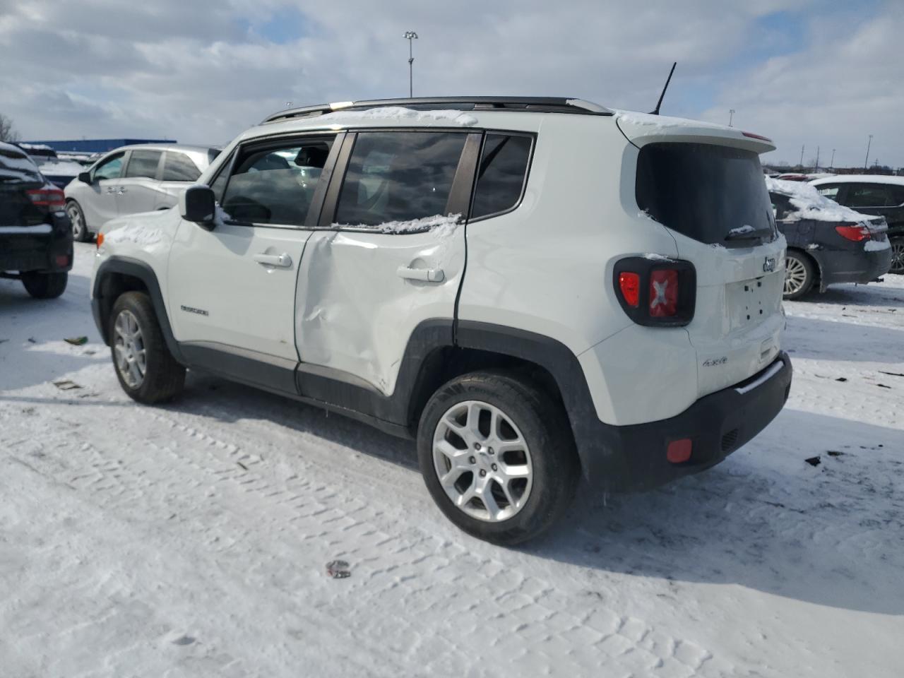 2018 Jeep Renegade - Image 2