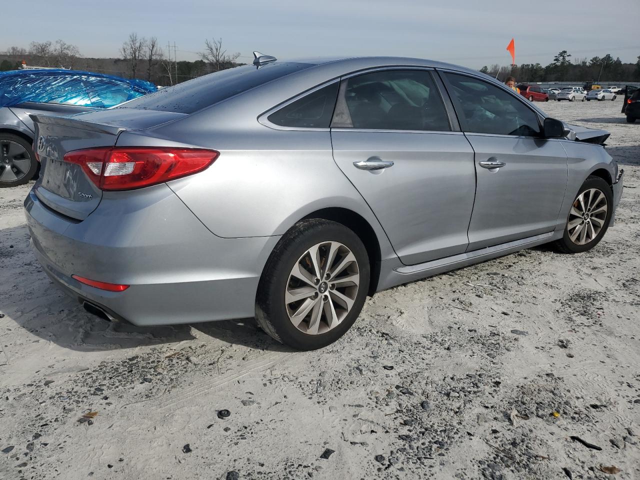 2015 Hyundai Sonata - Image 3