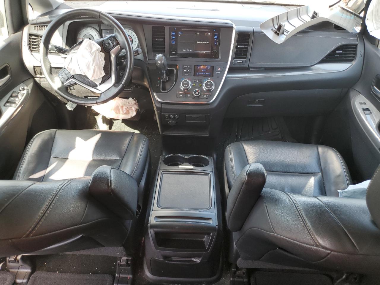 2015 Toyota Sienna - Image 8