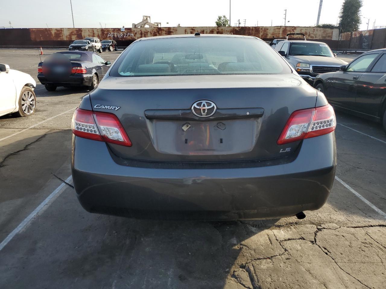 2011 Toyota Camry - Image 6