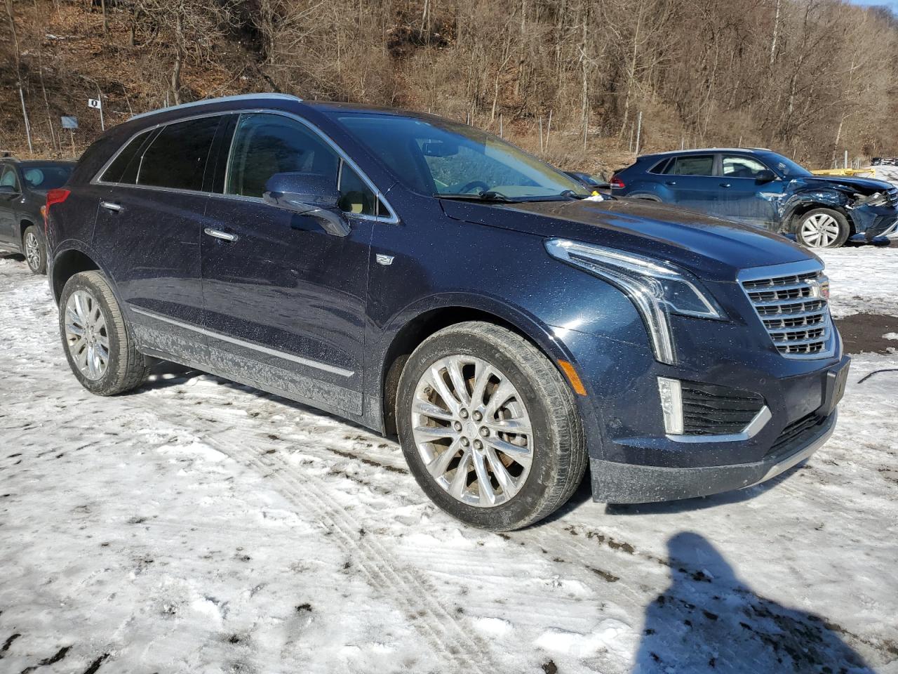 2017 Cadillac XT5 - Image 4