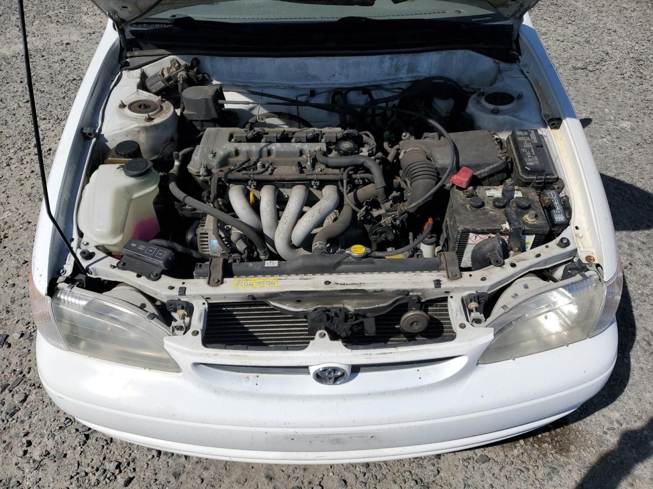 2000 Toyota Corolla - Image 13
