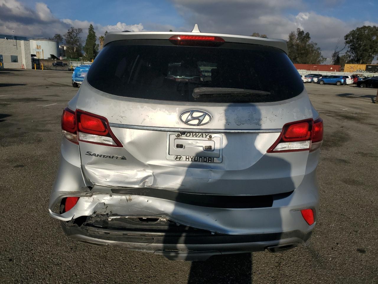 2017 Hyundai Santa Fe - Image 6