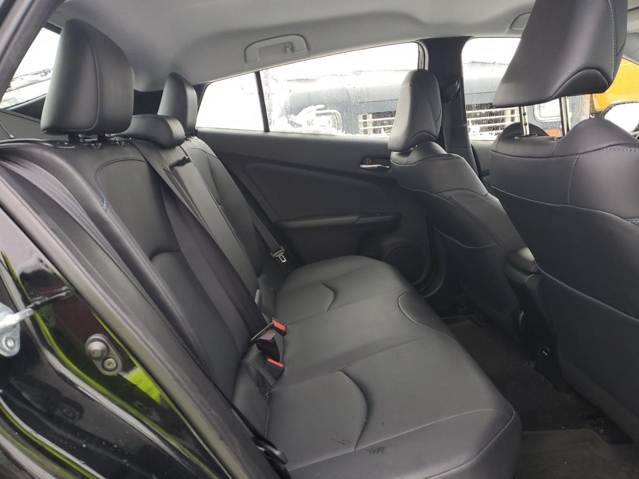 2016 Toyota Prius - Image 10