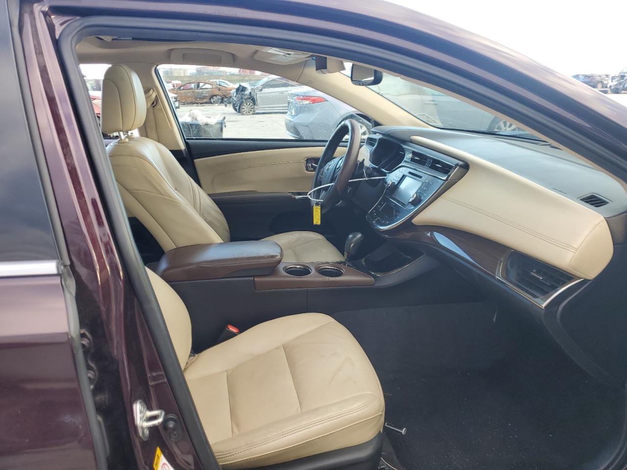 2015 Toyota Avalon - Image 7