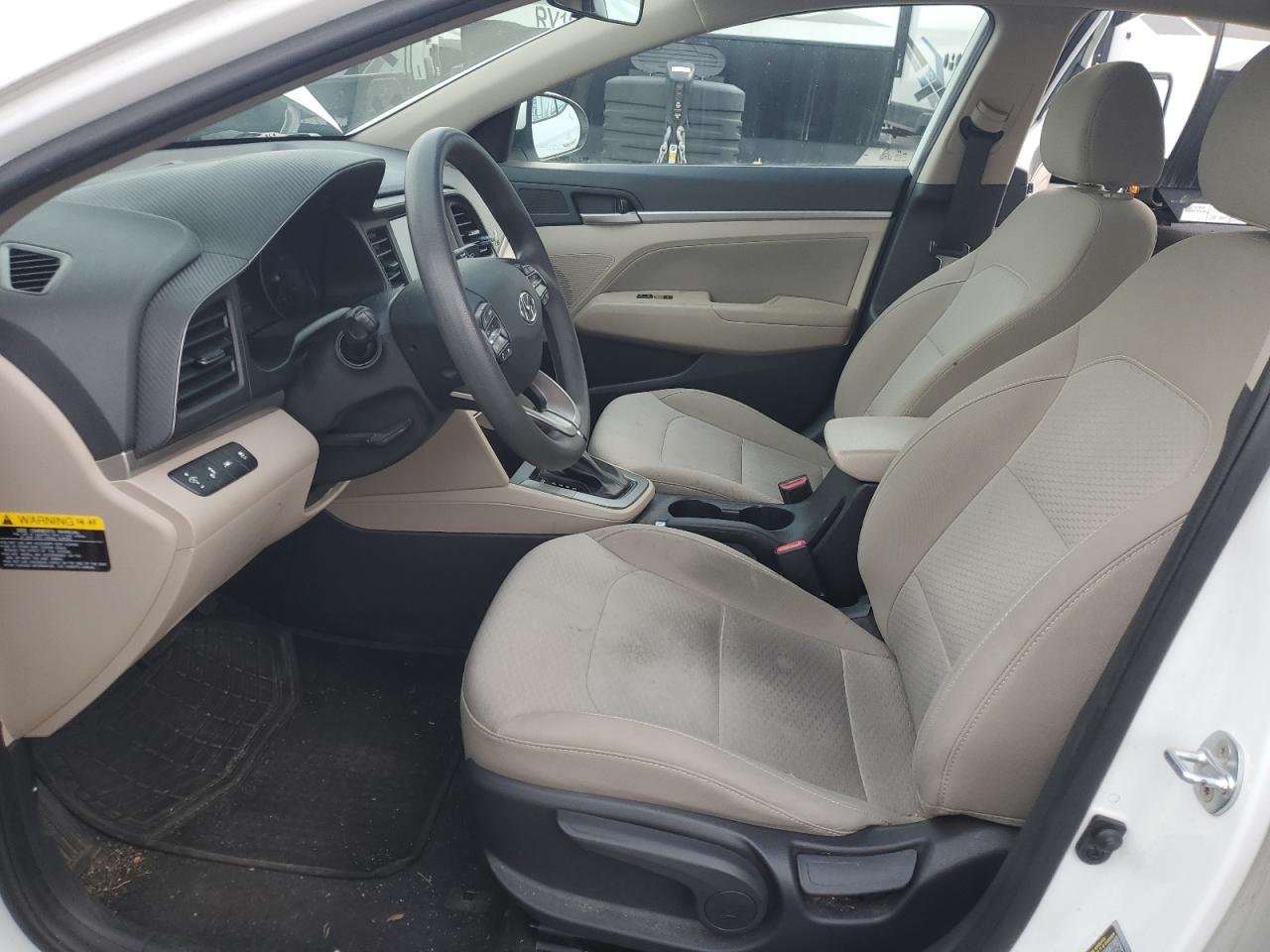 2019 Hyundai Elantra - Image 7