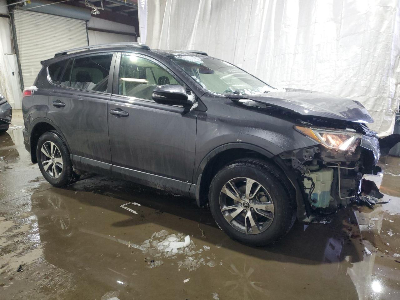 2018 Toyota RAV 4 - Image 4