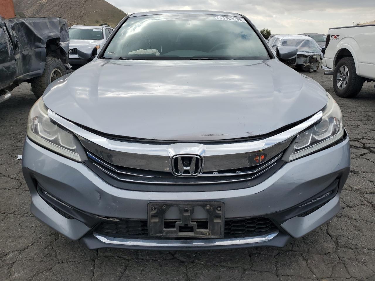 2017 Honda Accord - Image 5