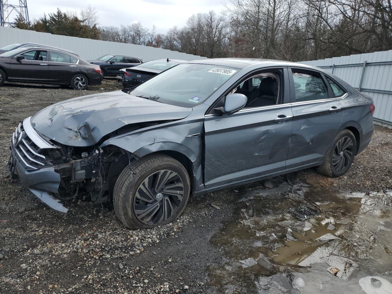 2019 Volkswagen Jetta - Image 1