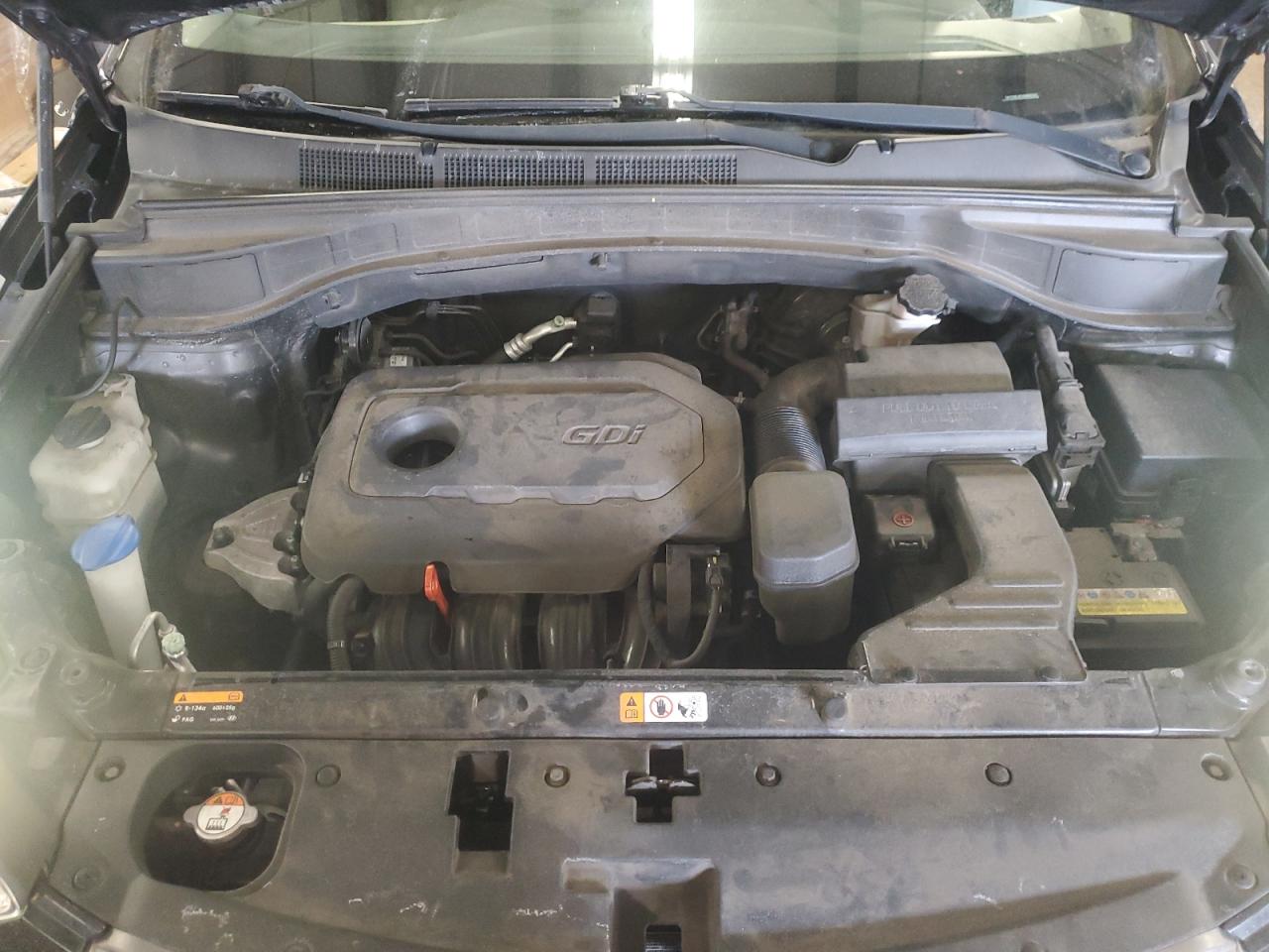 2017 Hyundai Santa Fe - Image 12