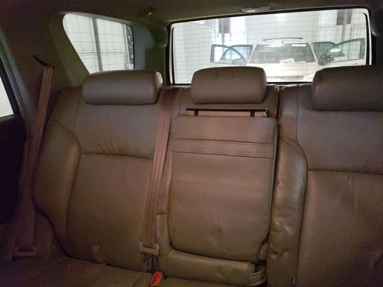 2004 Toyota 4Runner - Image 10